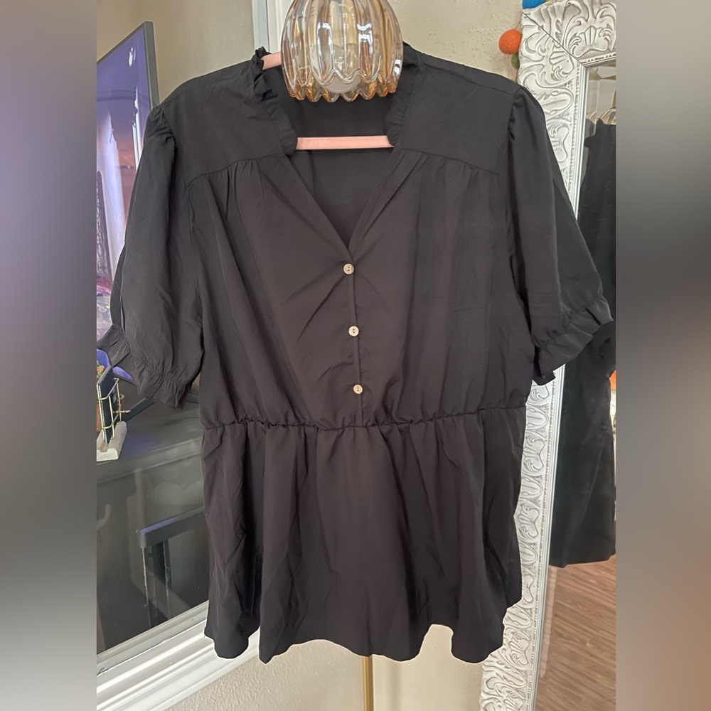 SHEIN Women's Black Peplum Top